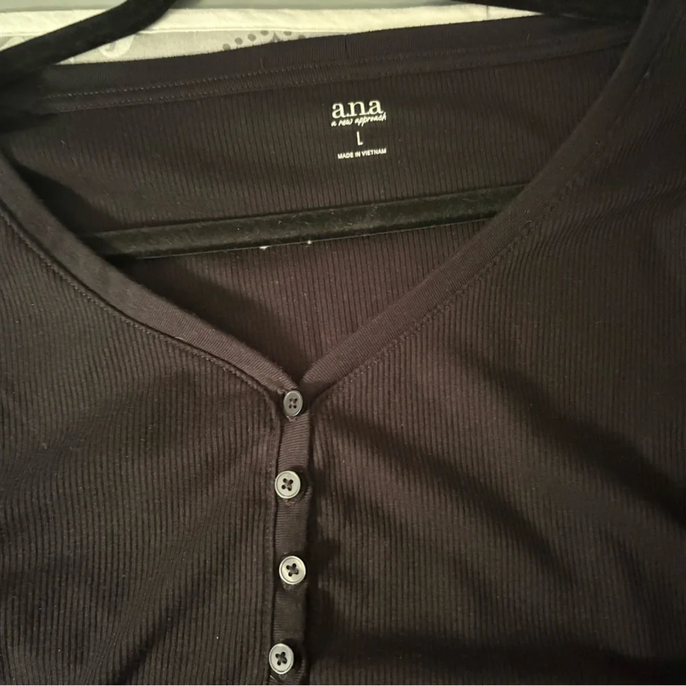 a.n.a Black Long Sleeve Women's Thermal Henley Tee - Picture 7 of 7